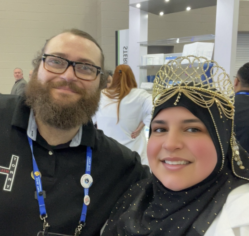 Elammari takes selfies with fellow “Crownies” at the HSPA’s 2024 Annual Meeting.